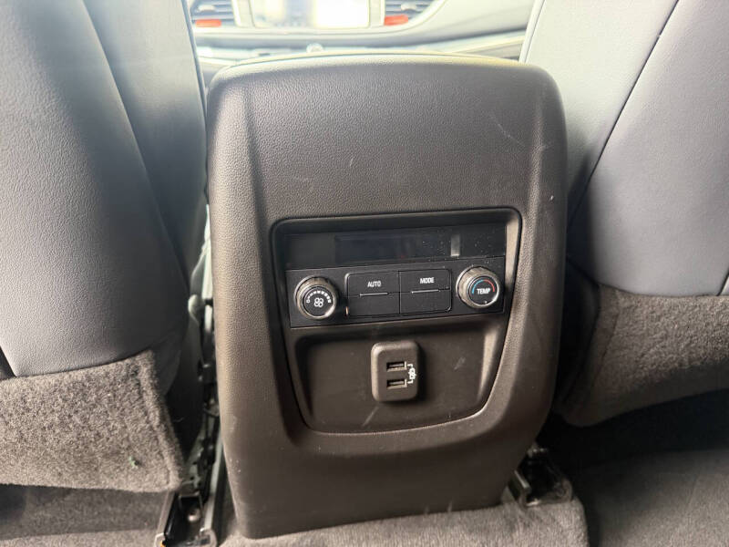 2021 Buick Enclave Essence