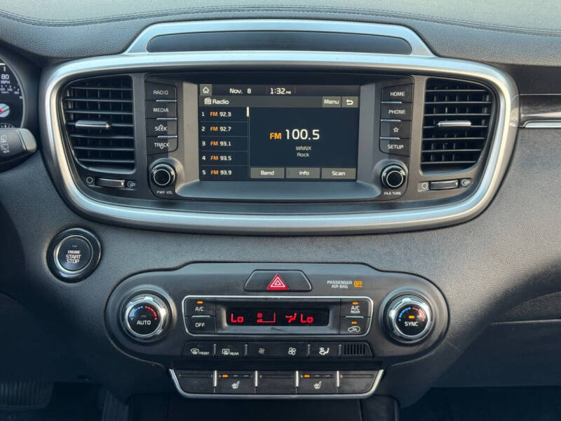 2020 Kia Sorento S V6