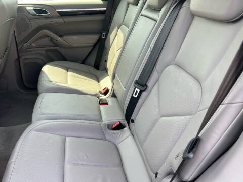 2012 Porsche Cayenne Tiptronic