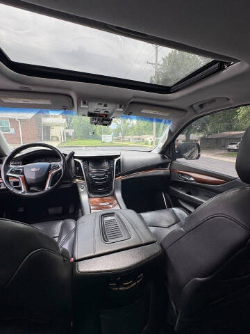 2018 Cadillac Escalade ESV Luxury