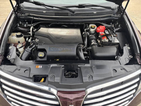 2017 Lincoln MKT Elite