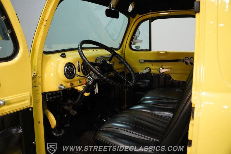 1952 Ford F-100