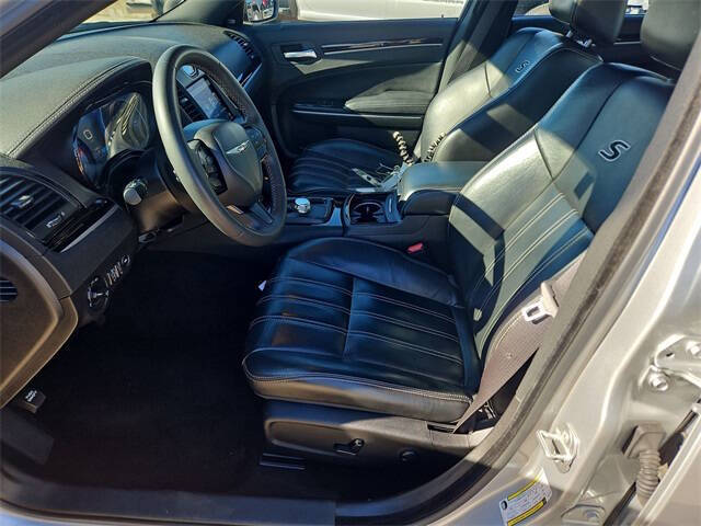 2023 Chrysler 300 S V6