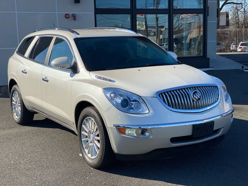 2008 Buick Enclave for sale at MAGIC AUTO SALES in Little Ferry NJ