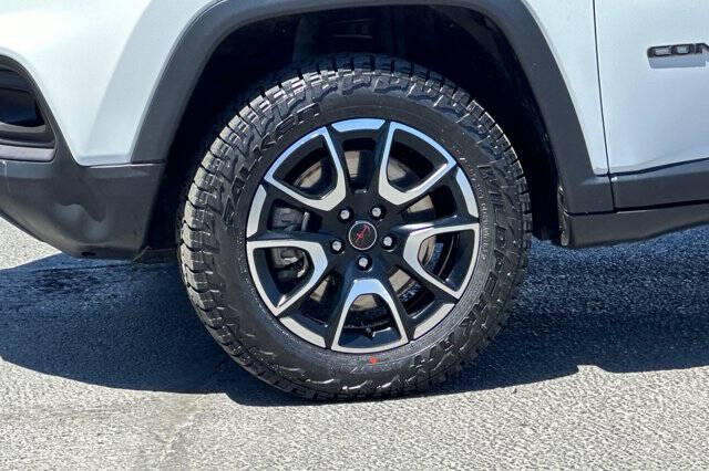 2025 Jeep Compass Trailhawk
