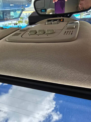 2011 Cadillac DTS Premium Collection