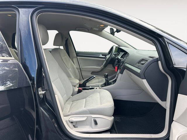 2019 Volkswagen Golf S
