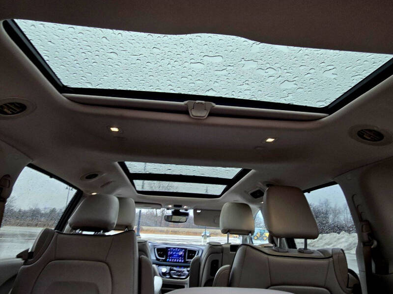 2018 Chrysler Pacifica Hybrid Limited