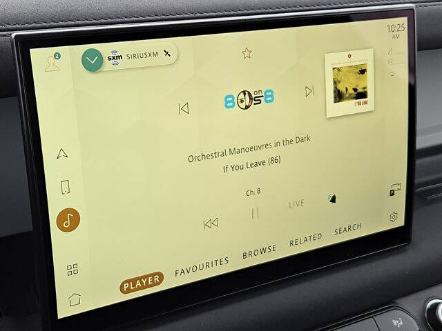 2023 Land Rover Defender 130 X-Dynamic SE