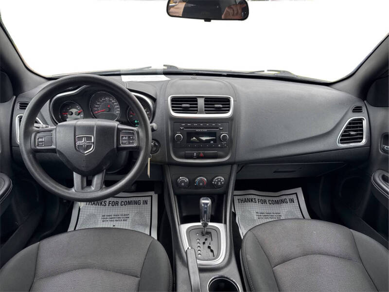 2012 Dodge Avenger SE
