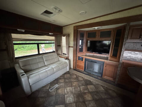 2013 Dutchmen Denali   330RLS