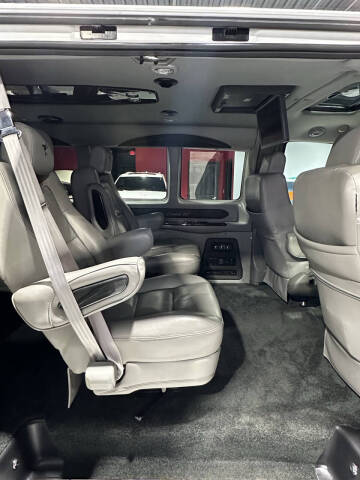 2017 Chevrolet Express 2500