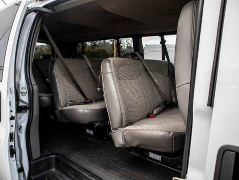 2023 Chevrolet Express LS 3500