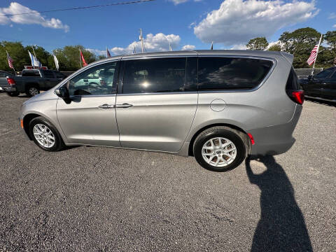 2017 Chrysler Pacifica LX