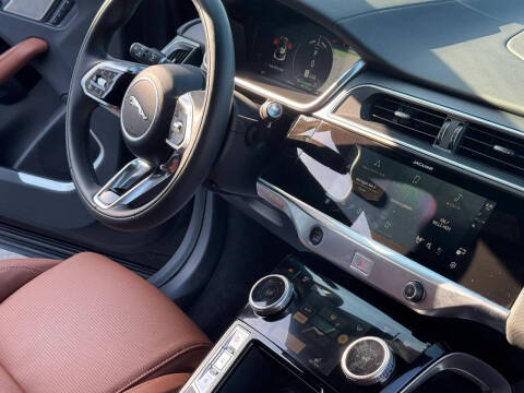 2024 Jaguar I-PACE EV400 R-Dynamic HSE