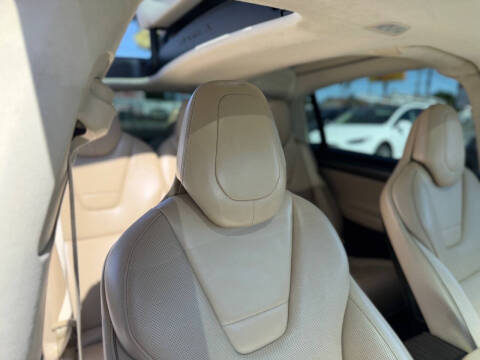 2016 Tesla Model X P90D