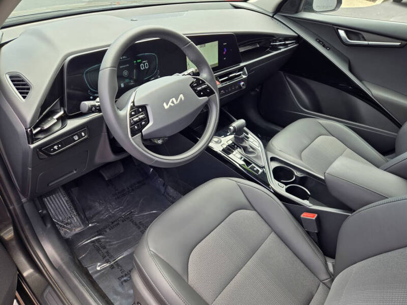 2025 Kia Niro EX