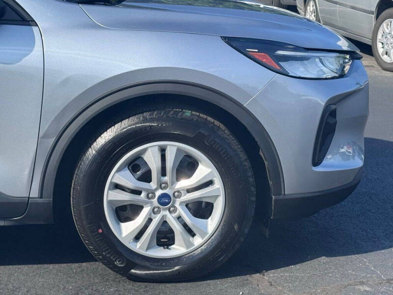 2024 Ford Escape