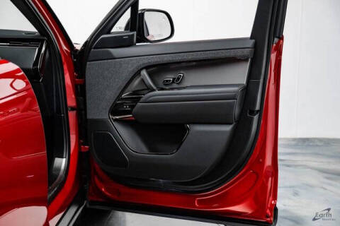 2024 Land Rover Range Rover Sport P360 SE