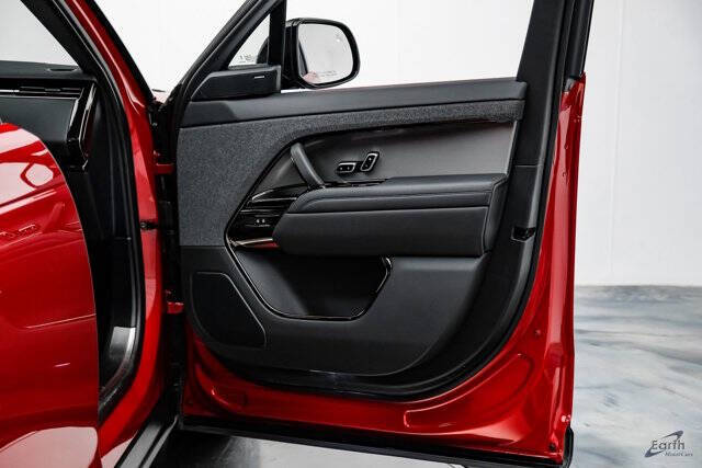 2024 Land Rover Range Rover Sport P360 SE