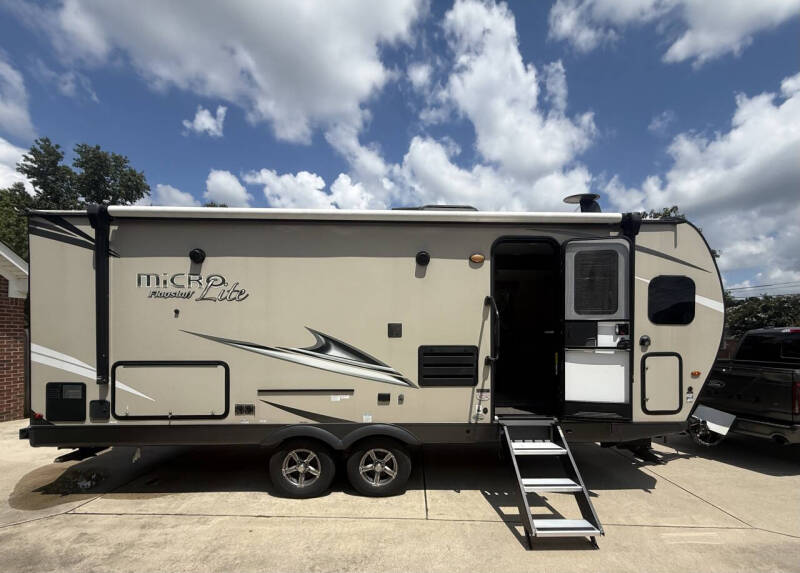 2021 Flagstaff Micro Lite