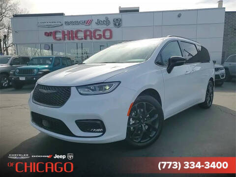 2024 Chrysler Pacifica for sale at Chrysler Dodge Jeep RAM of Chicago in Chicago IL