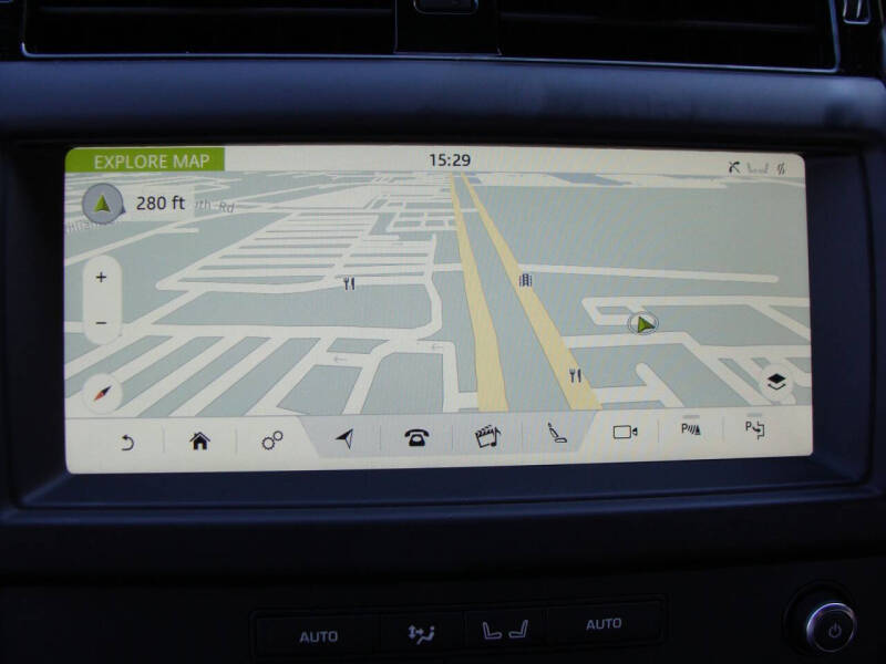 2020 Land Rover Discovery Landmark Edition