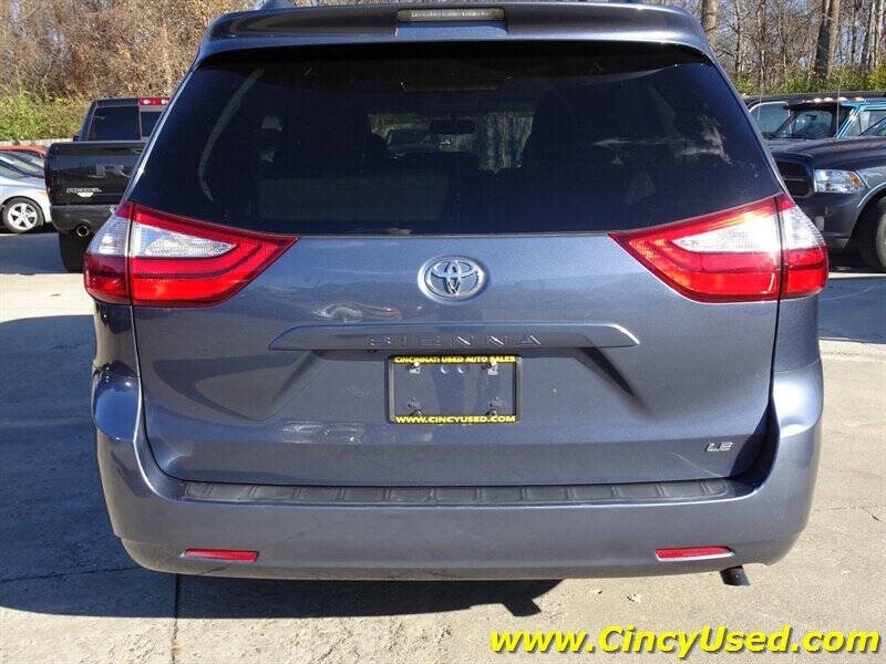 2016 Toyota Sienna LE 8-Passenger