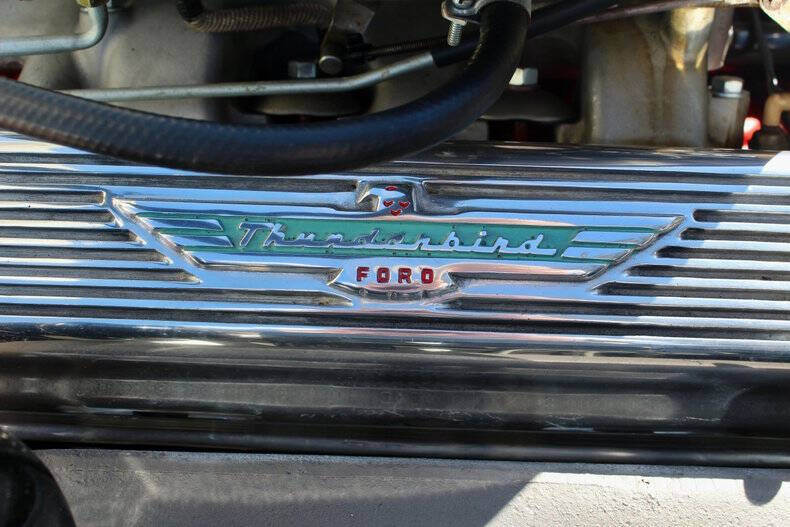 1957 Ford Thunderbird