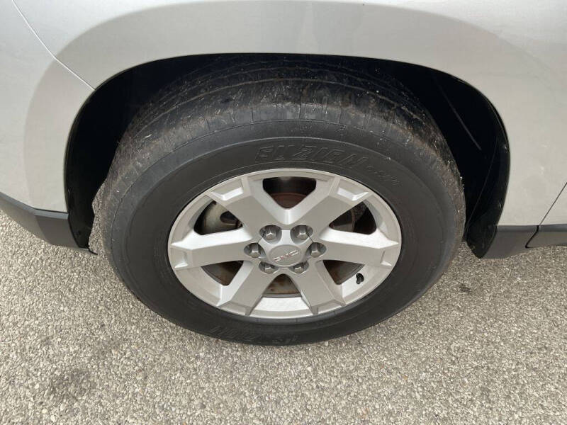 2015 GMC Acadia SLE-2