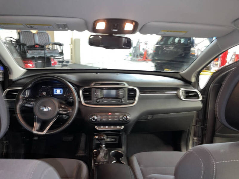 2016 Kia Sorento LX V6