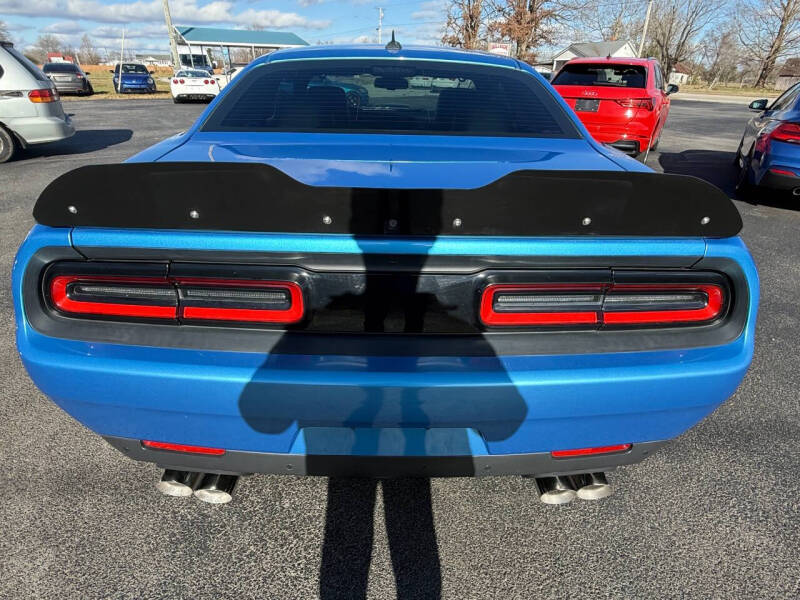 2015 Dodge Challenger R/T Plus Shaker