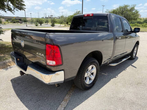 2017 RAM 1500 SLT