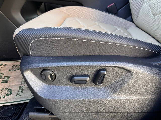 2024 Volkswagen Atlas Cross Sport SE 4Motion