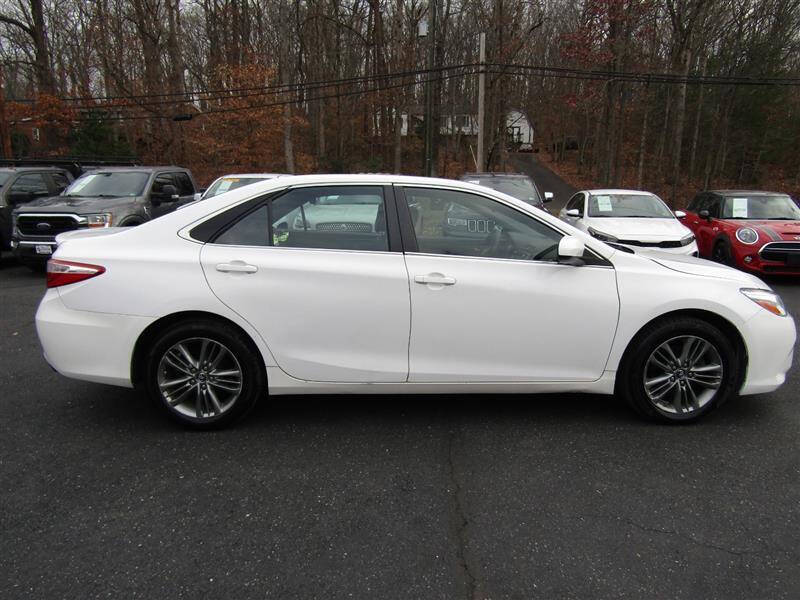 2016 Toyota Camry SE