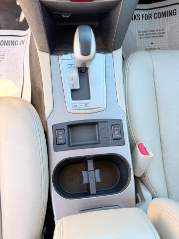 2010 Subaru Outback 2.5i Limited