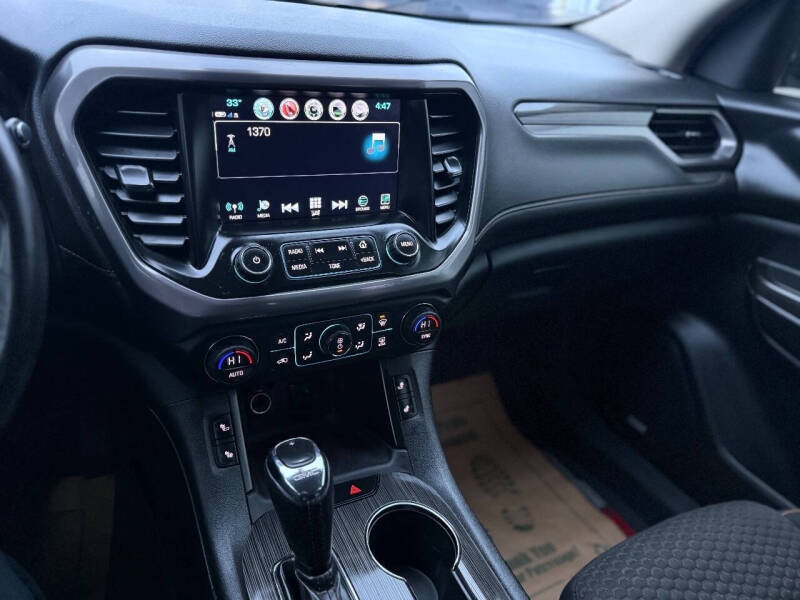 2018 GMC Acadia SLE-2