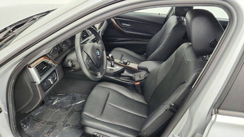 2017 BMW 3 Series 320i