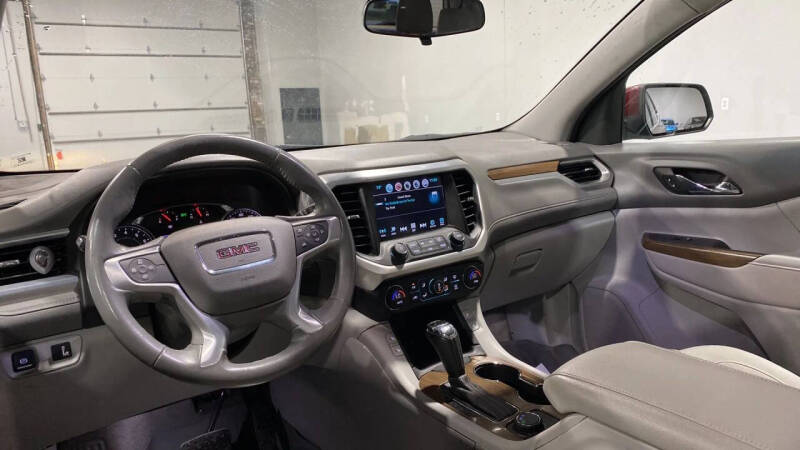 2018 GMC Acadia SLE-2