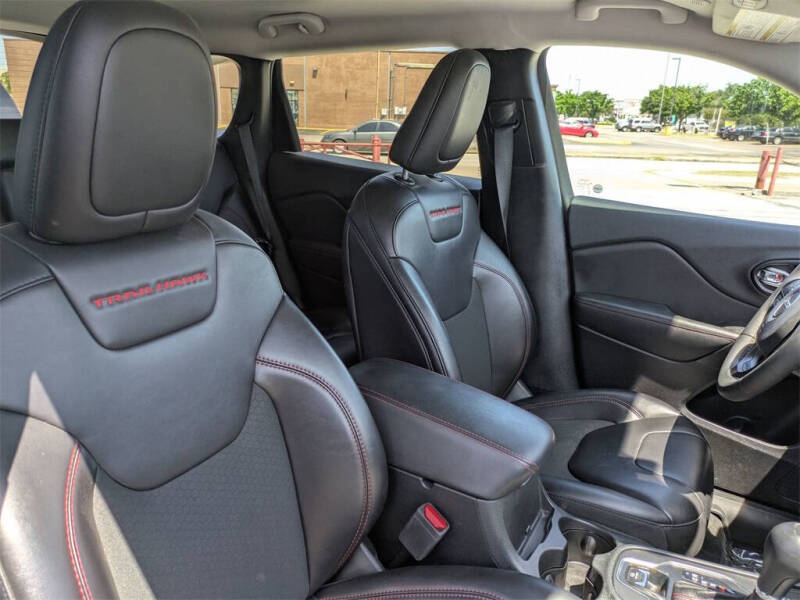 2022 Jeep Cherokee Trailhawk
