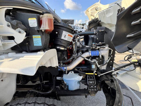 2017 Freightliner M2 106