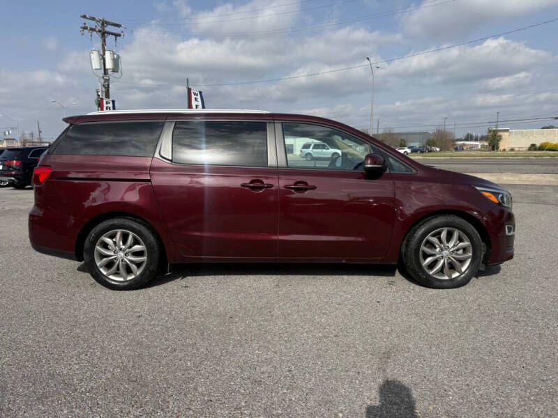 2019 Kia Sedona LX