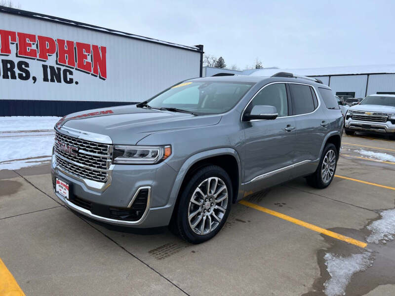 2023 GMC Acadia Denali