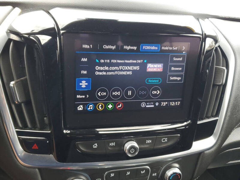 2022 Chevrolet Traverse LT Cloth