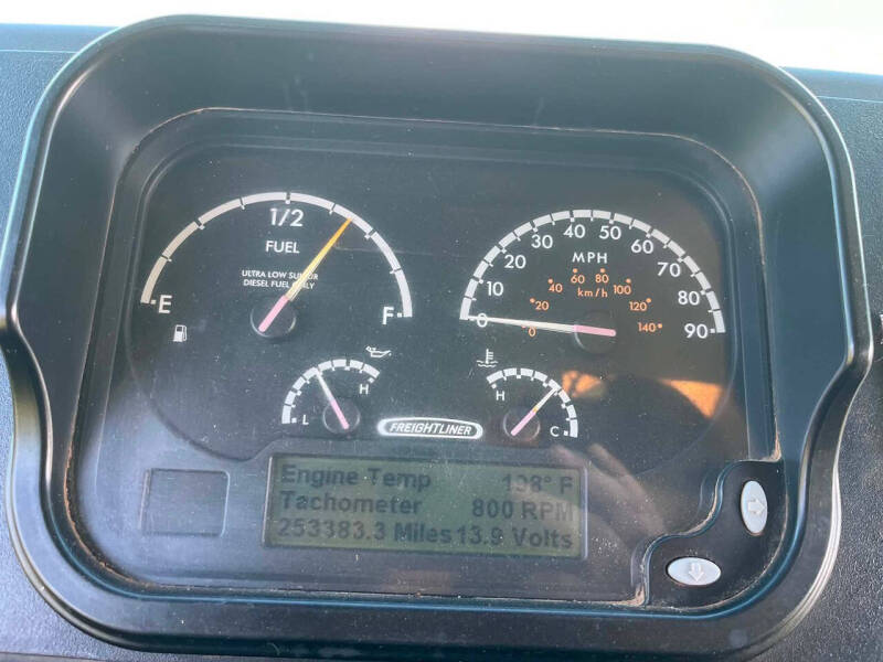 2010 Freightliner MT45 Chassis