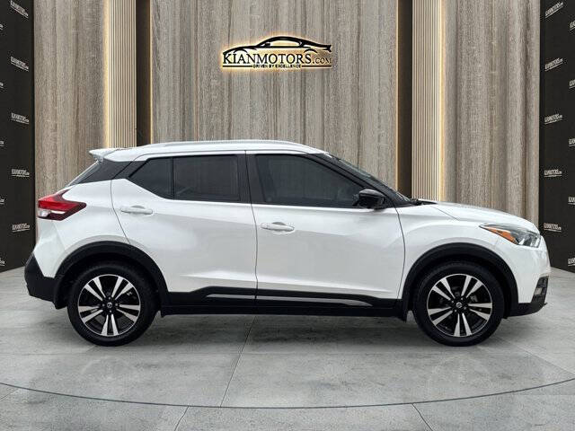 2020 Nissan Kicks SR