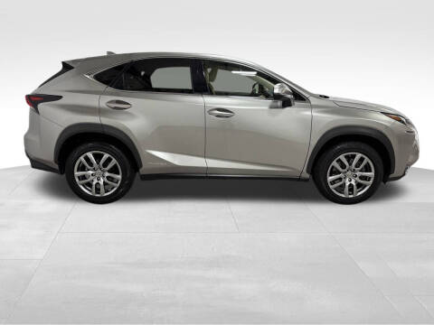 2015 Lexus NX 300h