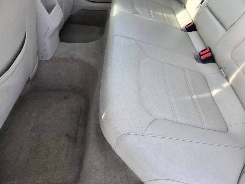 2015 Volkswagen Passat 1.8T Limited Edition