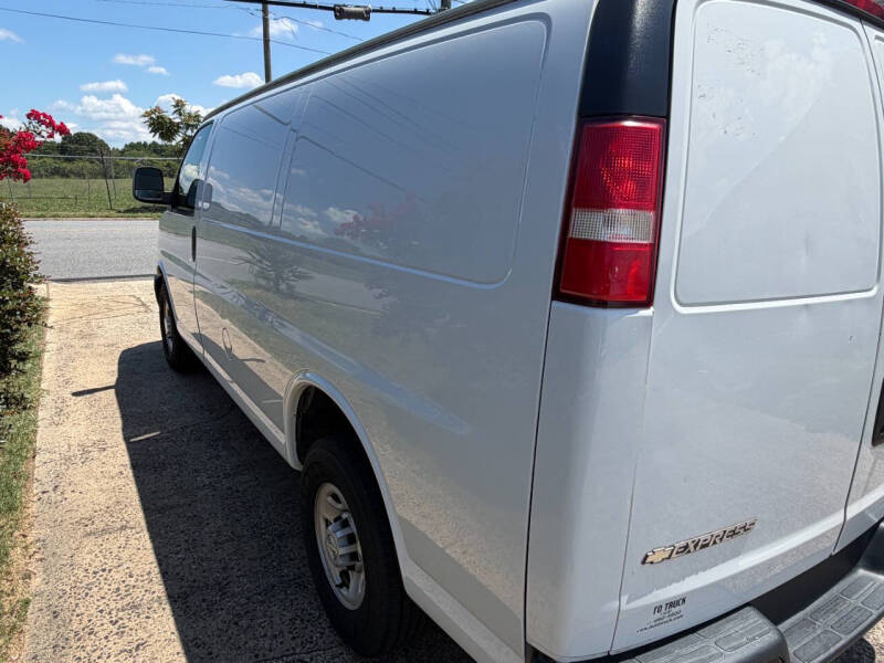 2018 Chevrolet Express 2500