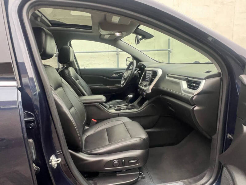 2017 GMC Acadia SLT-1